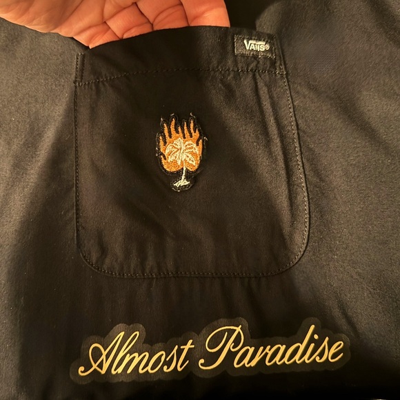 VANS Men’s Almost Paradise Off the Wall Resort Club Large Button Down Shirt - Picture 8 of 11